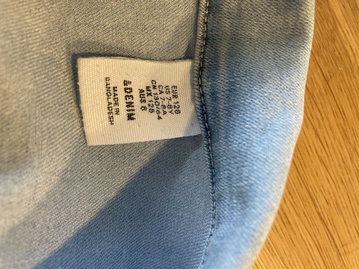 H&M Jacken & Mäntel: Jeansjacke mädchen – Gebraucht aus Balgach von sei_s6d7 2