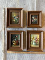 Lot de 4 petits tableaux encadrés - Natures mortes florales