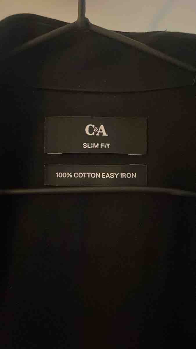 C&A Camicie: Hemd C&A schwarz Grösse M – Nuovo (secondo la descrizione) da St. Gallen venduto da maximiliann 3
