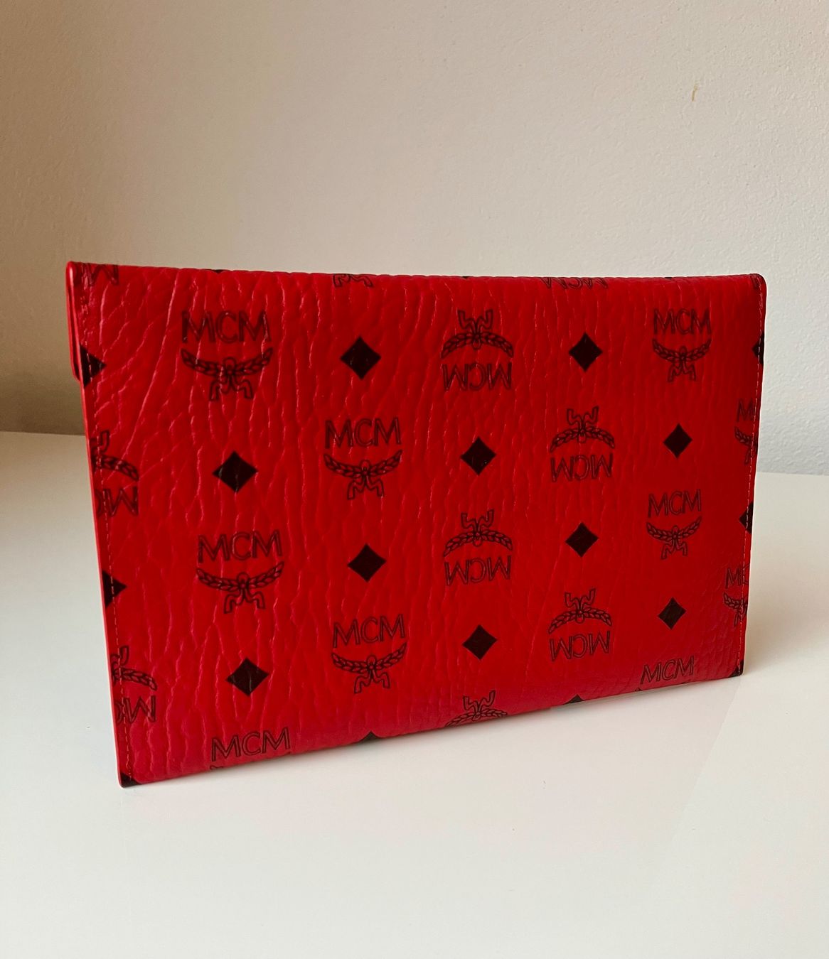 Mcm Borse: MCM Clutch - neu – Nuovo (secondo la descrizione) da Stansstad venduto da kerri8 5