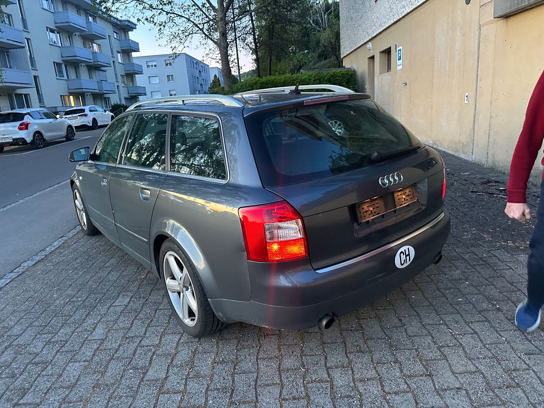 Audi Autos: Audi A4 AVANT 1,8  turbo  AUTOMAT – D'occasion à Wil SG par NURTO34 3
