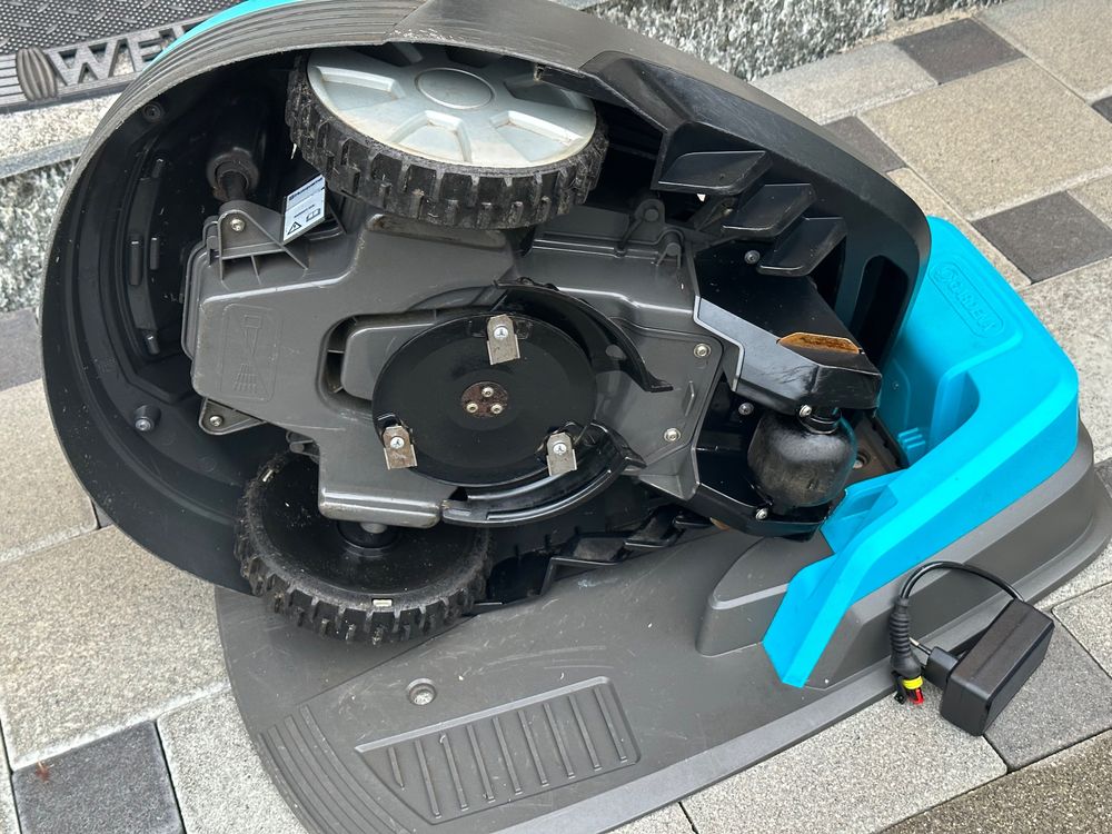 Rasenroboter Gardena R40Li mit 628 Std Kaufen auf Ricardo