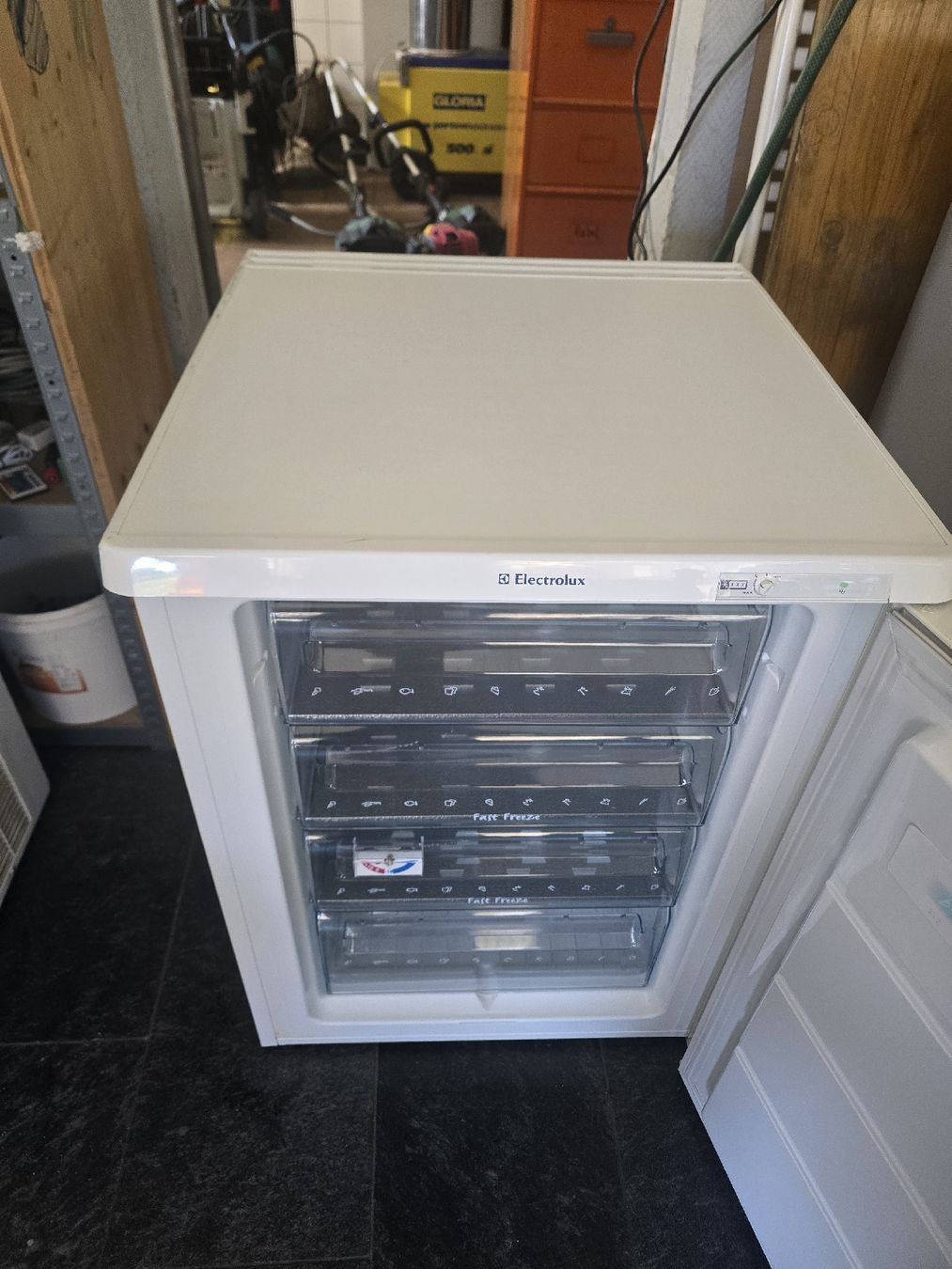 Electrolux Congelatori: Gefrierschrank Electrolux Mit 4 schubladen  – Usato da Oberburg venduto da B-2 3