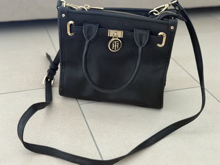 Tommy Hilfiger Tasche crossbag schwarz