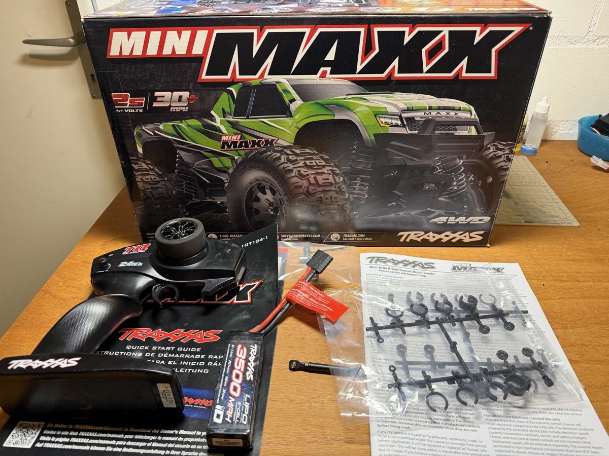 Traxxas RC Kits de montage: Traxxas Mini Maxx – Défectueux à Unterägeri par TobiasWild 2