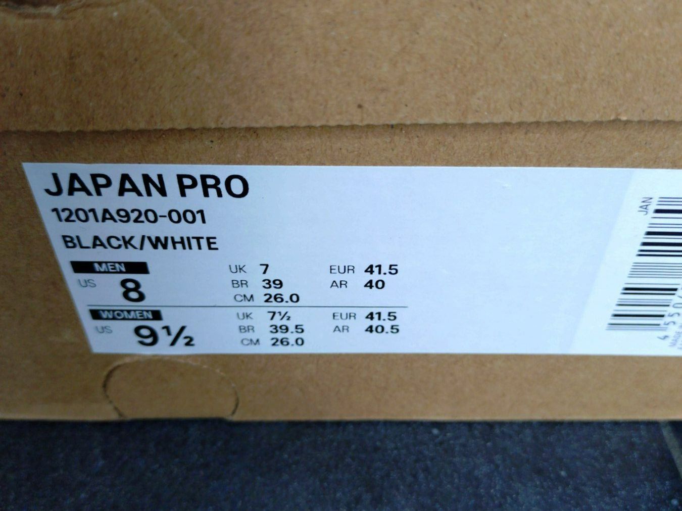 Asics Scarpe da uomo: NEU: Asics JAPAN PRO BLACK/WHITE Grösse 41.5 – Nuovo e nell'imballaggio originale da Aesch BL venduto da Brausy76 3