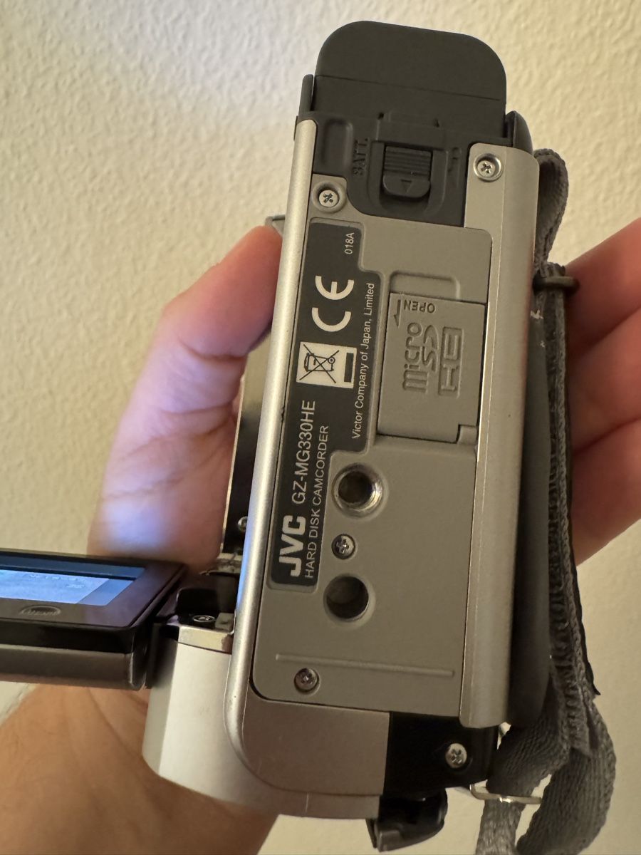 JVC Videocamere: JVC Everio GZ-MG330HE Hard Disk  – Usato da Niederbipp venduto da yar_tf6f 2