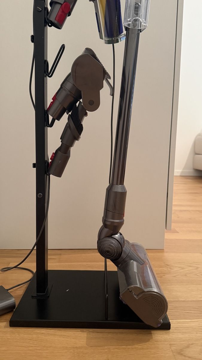Dyson Staubsauger & Zubehör: Staubsauger Dyson V12 Detect Slim Absolute mit Ständer – Gebraucht aus Olten von flosflomarkt 4