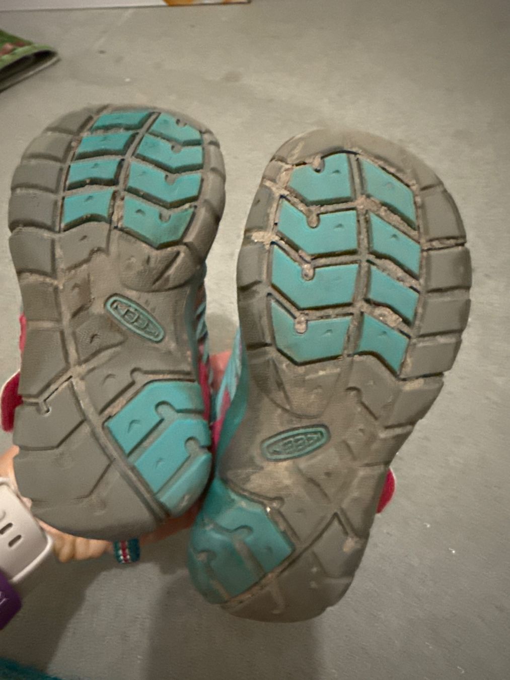 Keen Scarpe per ragazze: Keen Mädchen-Wanderschuhe, Größe 25/26 – Usato da Horw venduto da Edith1981 3
