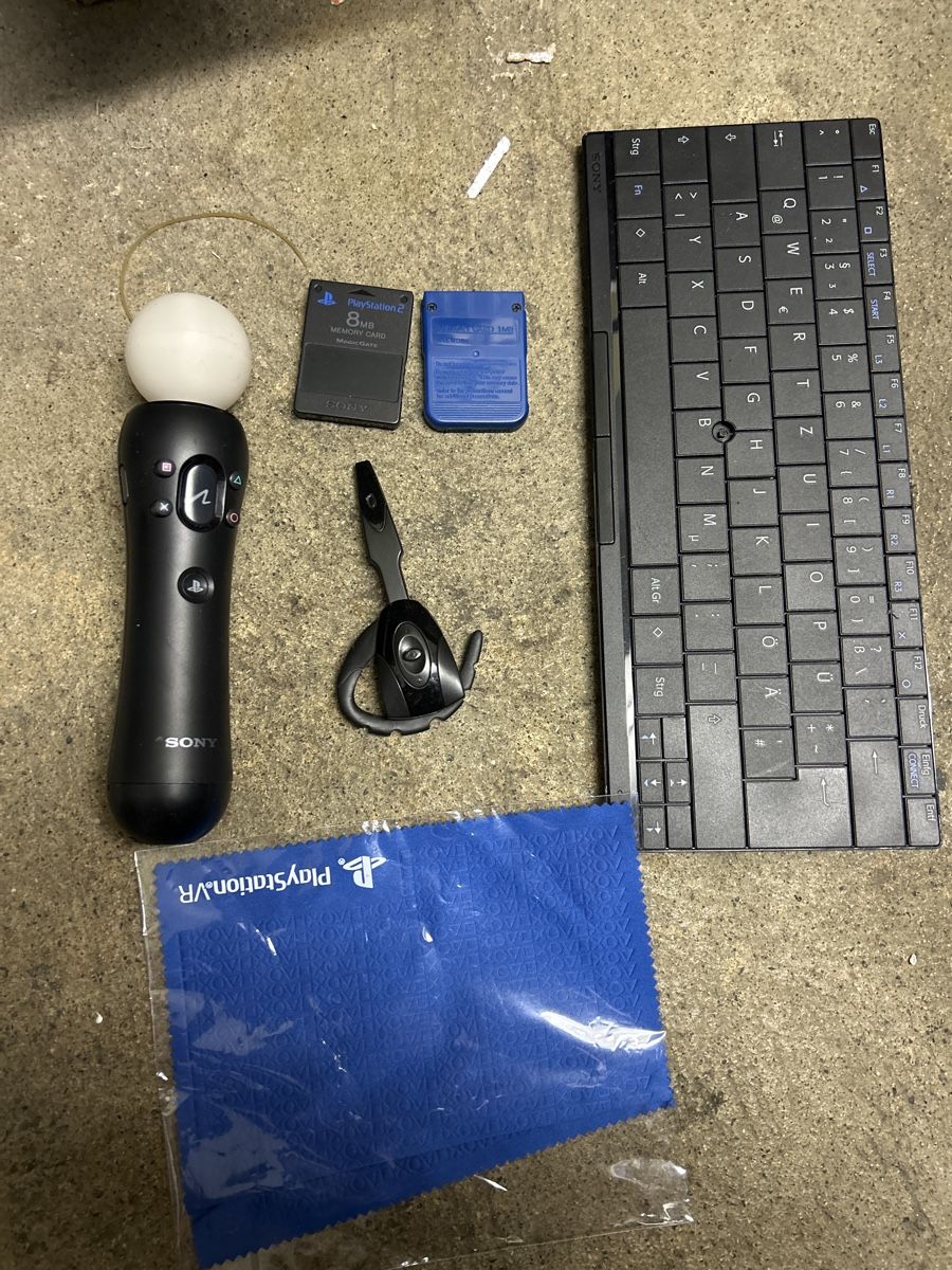 Controller: Playstation VR Zubehör: Move Controller, Headset, Keyboard! – Difettoso da Suhr venduto da SchnapperCH