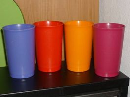 TUPPERWARE BECHER 4 STK.