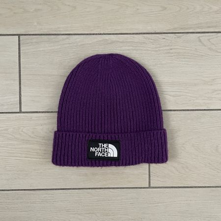 violet The North Face winter cap beanie mütze