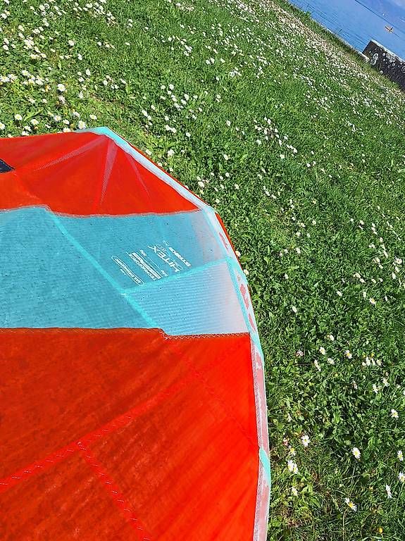 Aquilone: Fone Strike V4 3m Wingfoil – Usato da St-Prex venduto da adr_5vn5 3