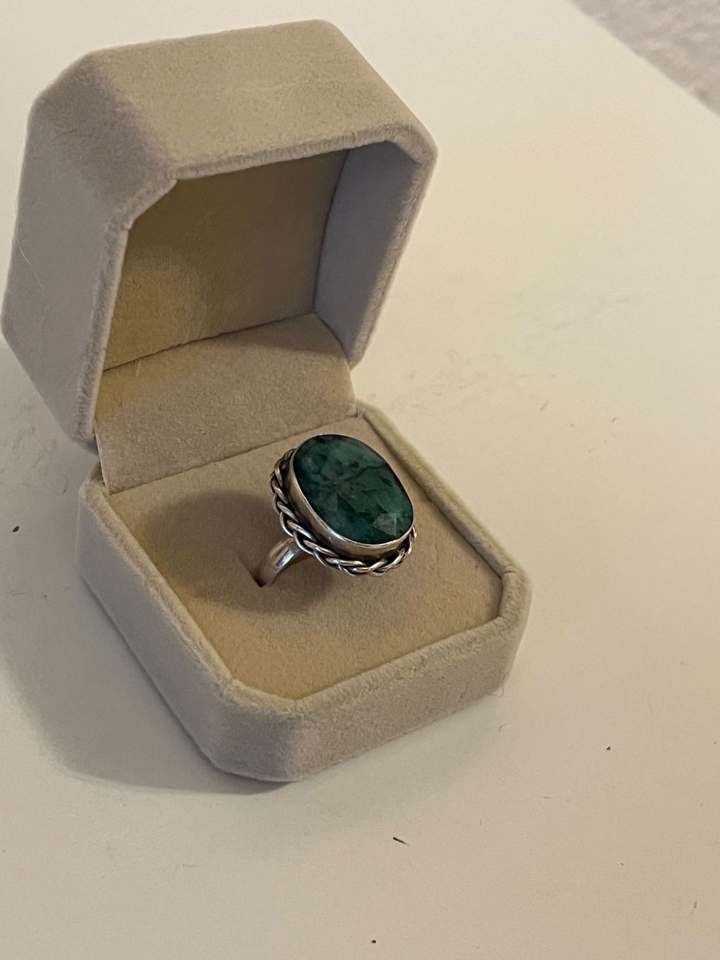 Ringe: Silber Ring gepunzt mit Grünem Stein – Gebraucht aus Kirchleerau von