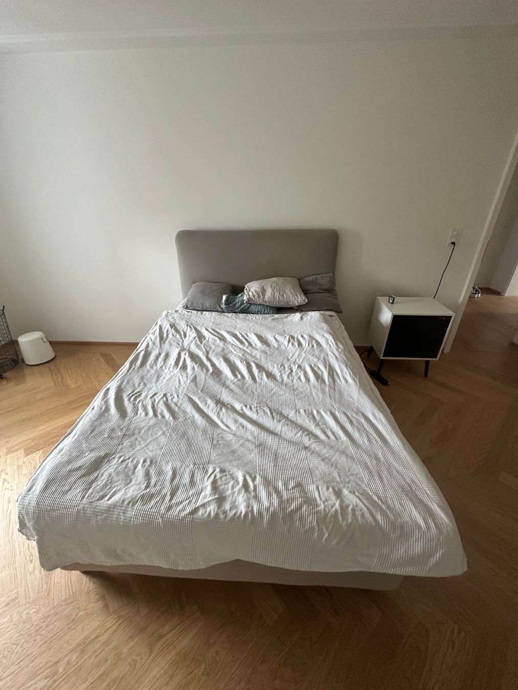 Ikea Letti: IKEA Boxspringbett 140x200cm – Usato da Basel venduto da LukasK1