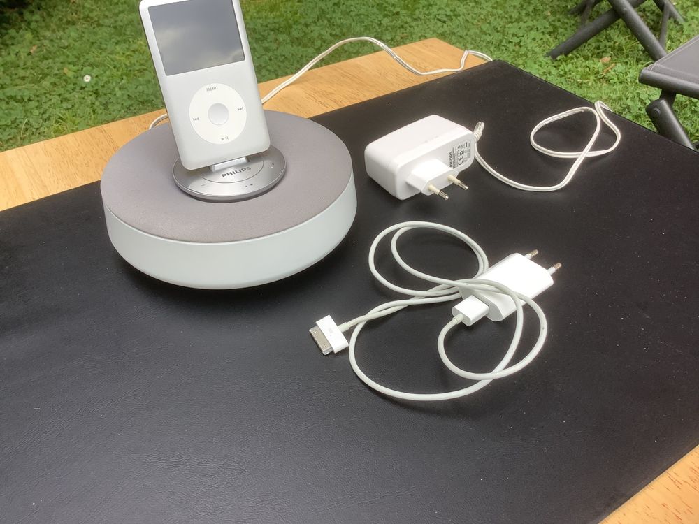 M1 Haute Parleur avec station d'accueil pour iPod/iPhone Noir
