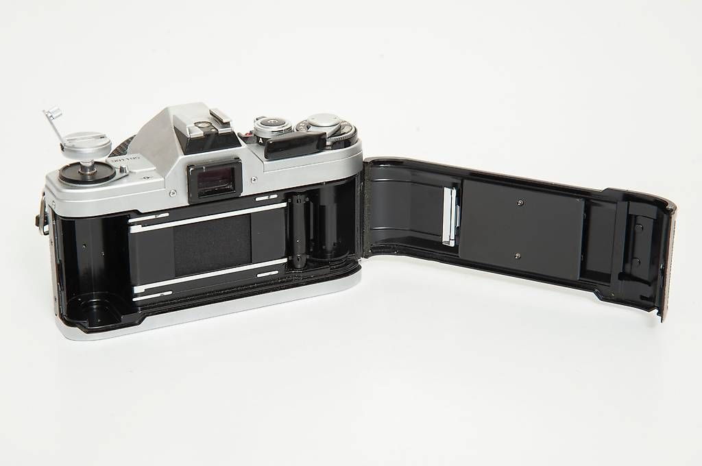 Canon Kamera: Canon AT-1 - Lens FD 50/1.8 - 70-200/4 – Gebraucht aus Lausanne von Phlox02 7