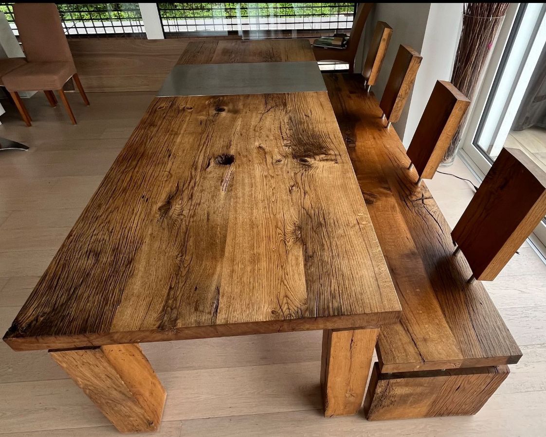 Articles en bois: Massiver Eichenholztisch mit Sitzbank&Design Elementen,Antik – D'occasion à Horgen par pj18 2