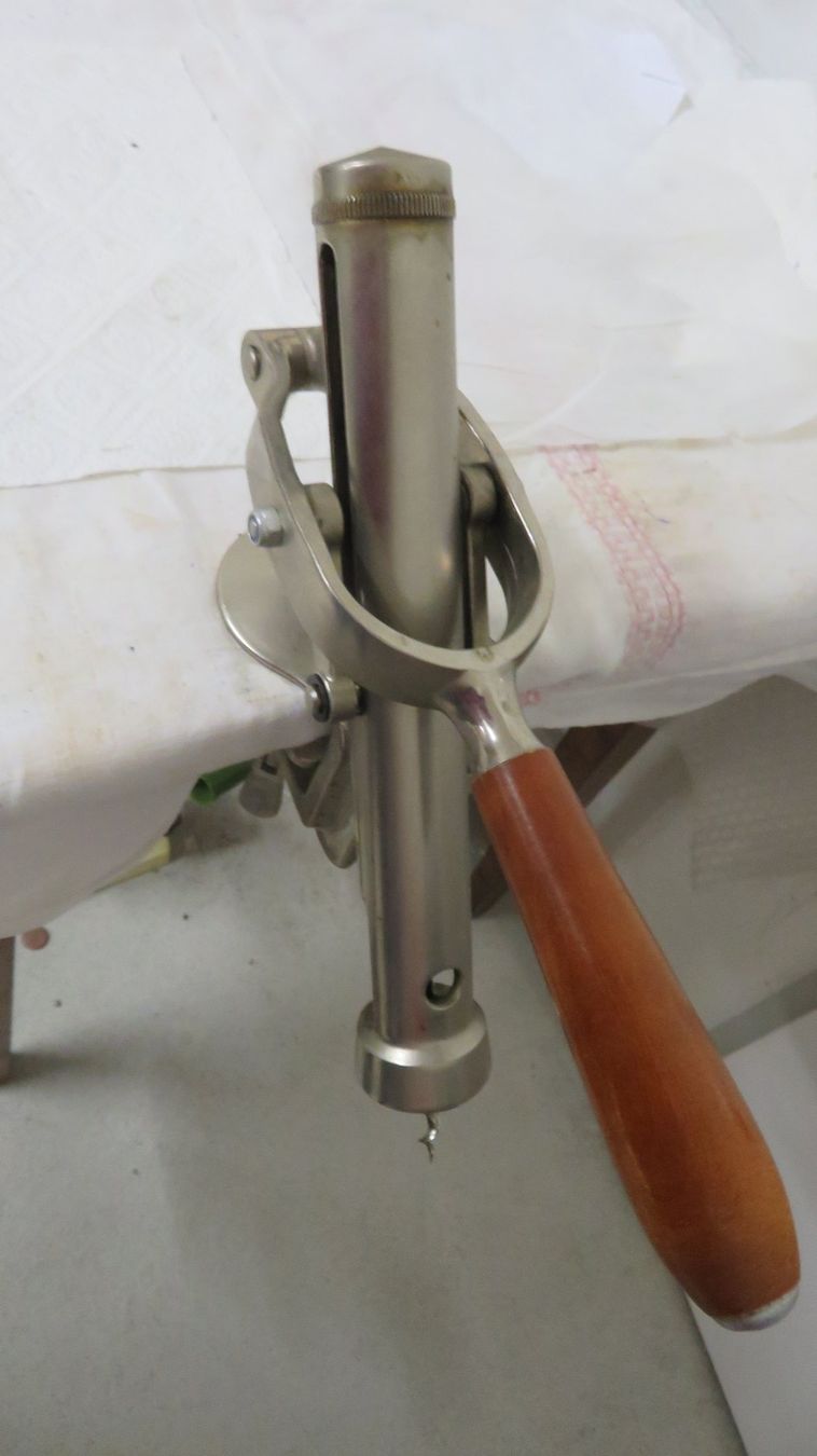 Rapid Apribottiglie & Tappi per chiusura: Korkenzieher Tischmodell RAPID Swiss made – Usato da Wetzikon ZH venduto da morda1954 5