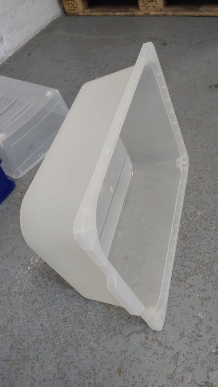 Transportkisten: 3 flache Plastikkisten gebraucht – Gebraucht aus Zürich von blaumeisli62 4