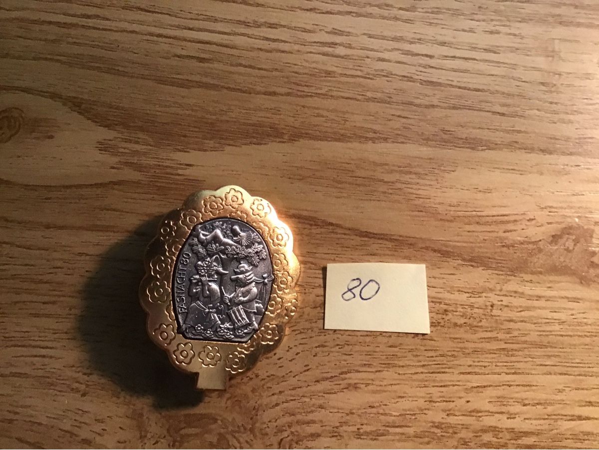 Basler Placchette & Badge: Goldplakette 1980 – Usato da Arlesheim venduto da printz01