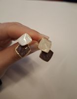 Orecchini color oro smaltati. NUOVI