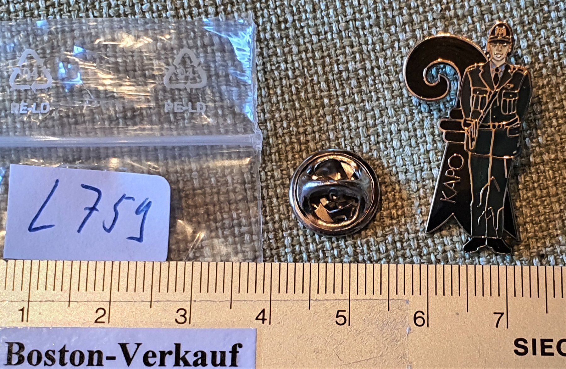 Placchette & Badge: L759 - Pin KAPO Kantons Polizei Basel – Usato da Reinach BL venduto da Boston-Verkauf 1