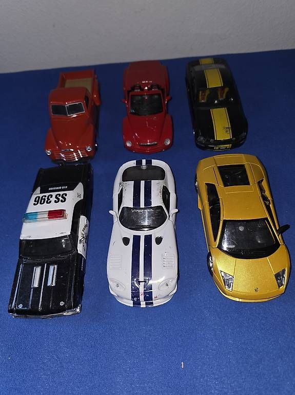 Jouets: Autos – D'occasion à Schaffhausen par SasA198611SasA
