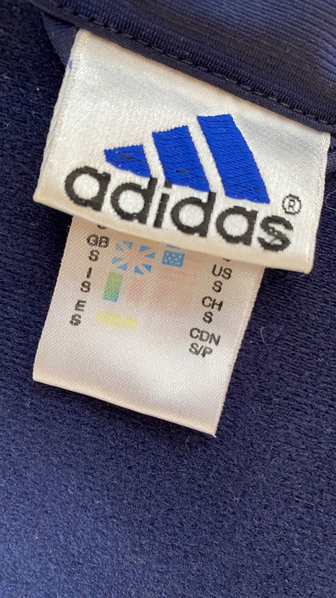 Adidas Jacken: Vintage Adidas Jacke – Gebraucht aus Obfelden von tan_9lj9 2