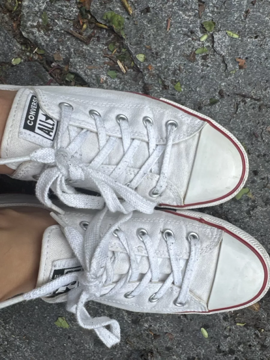 Converse Scarpe da donna: Converse blanche 39 – Usato da Montreux venduto da canori 2