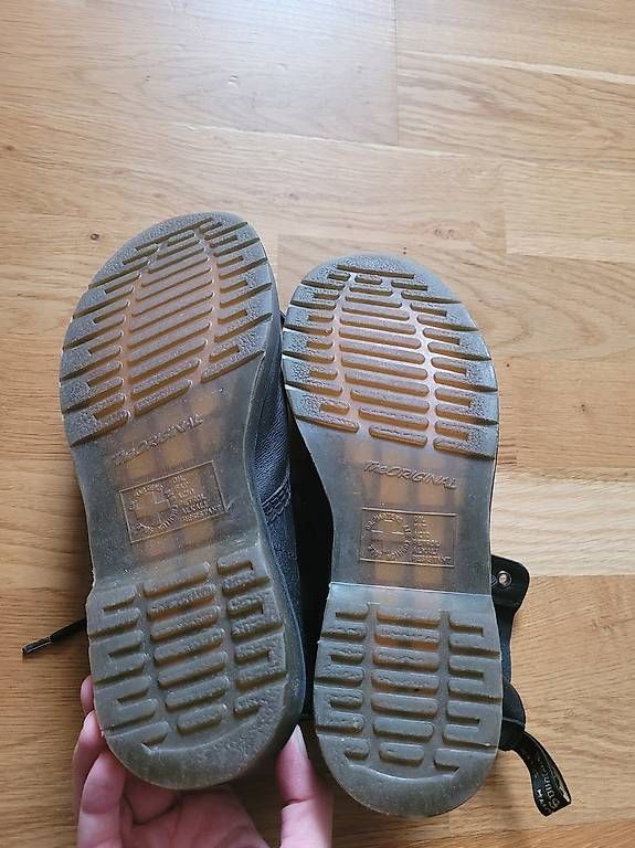Dr. Martens Scarpe da uomo: Doc Martens Stiefel – Usato da Aarau venduto da Nikanora 1