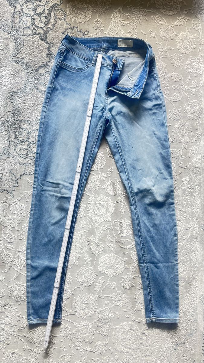 Pantaloni: Jeggings Gr 38 – Usato da Davos Platz venduto da Infinity795
