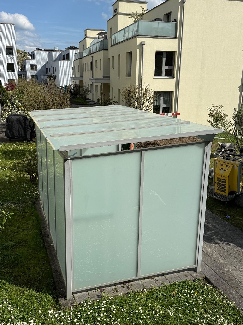 Rifugi: Velounterstand von Velopa – robust und langlebig – Usato da Diessenhofen venduto da Scaleoraider 4