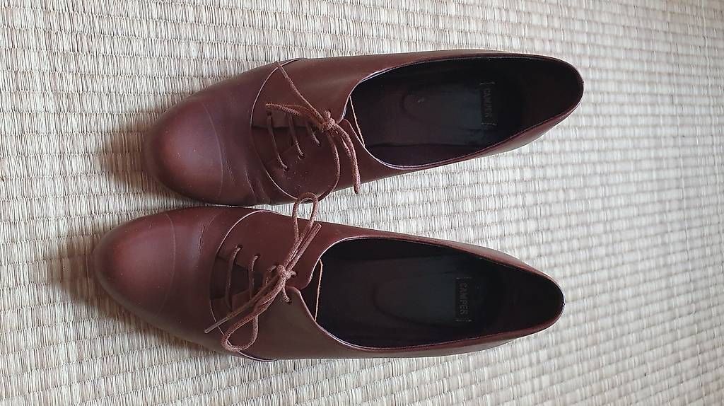 Camper Damenschuhe: Camper Damenlederschuhe Gr. 39 – Gebraucht aus Oberrieden von Taramara 1