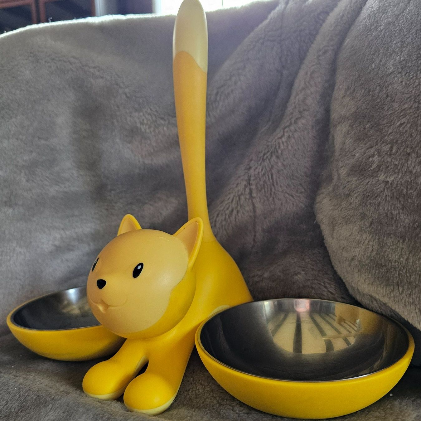 Alessi Ciotole: Gamelle pour chat Alessi - jaune – Usato da Bullet venduto da liowus77 1