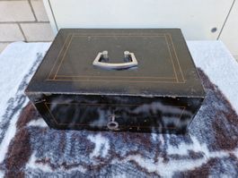 Antike Kasse Vintage Geldkassette mit 1 Schlüssel