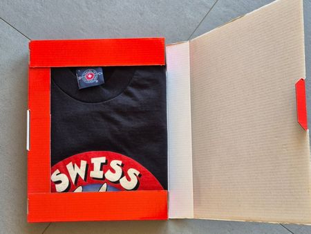 t-shirt noir 'Swiss angel' image 100% coton taille LARGE new