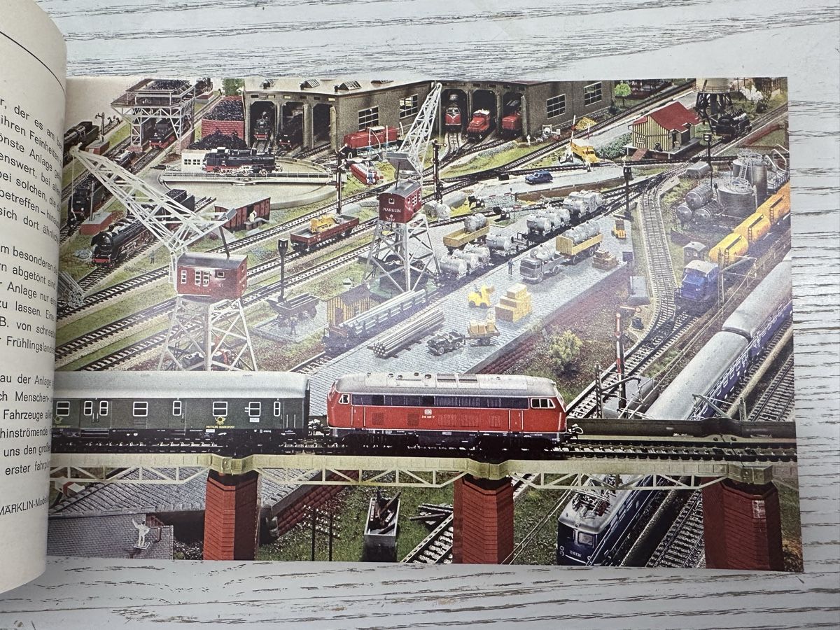 Märklin Modellini di ferrovie: Die Märklin-Bahn und ihr grosses Vorbild – Usato da Lupsingen venduto da New-Haven 3