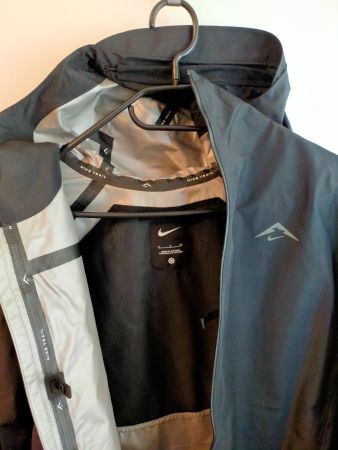 Nike Laufjacke Trail Cosmic Peaks