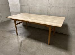 Hans J. Wegner Esstisch CH327 von Carl Hansen , Eiche