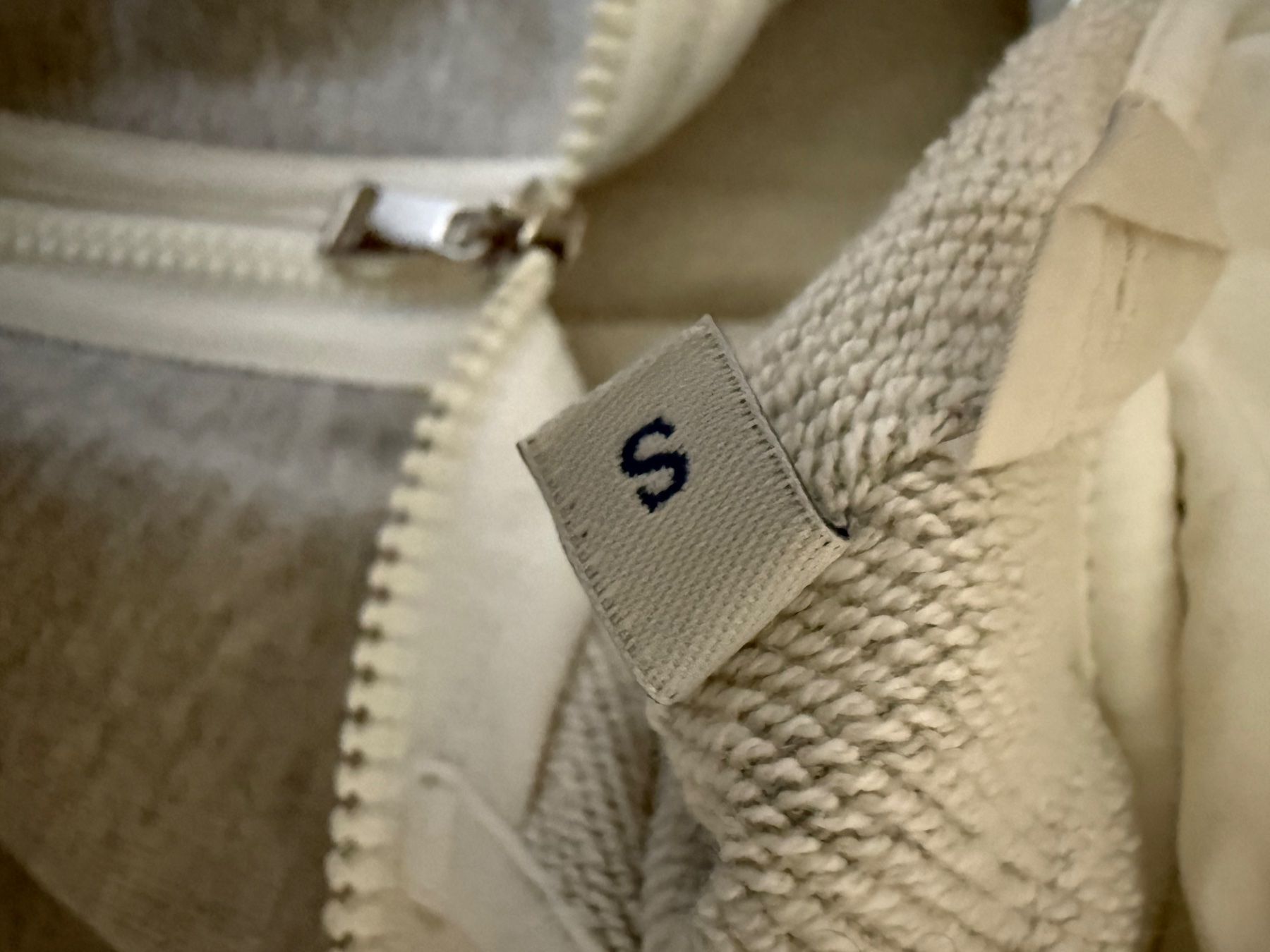 Moncler Gilet & Giacche senza maniche: Moncler gilet à zip avec capuche – Usato da Gimel venduto da fan_8tvc 3