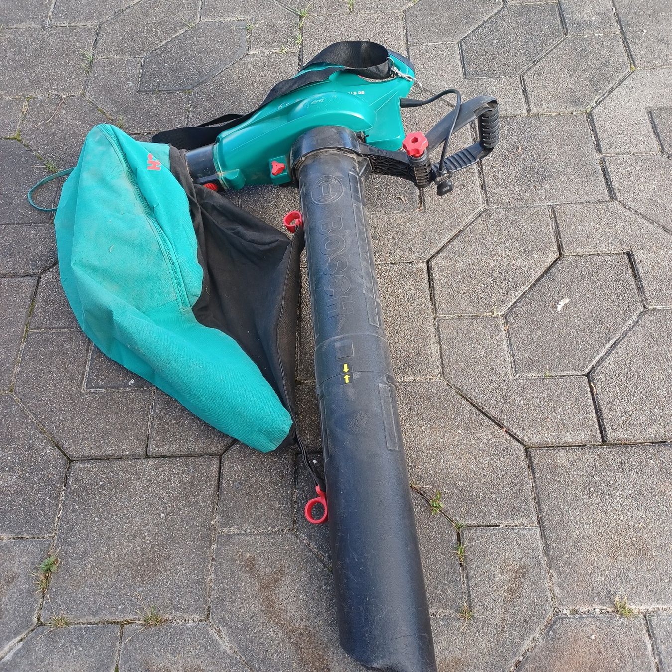 Tutte le macchine: Bosch Laubsauger – Usato da Waldkirch venduto da Fantasia-101 1