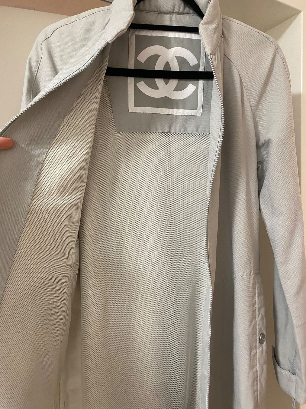 Chanel Jacken: Chanel Jacke – Gebraucht aus Wetzikon ZH von Deba26 4