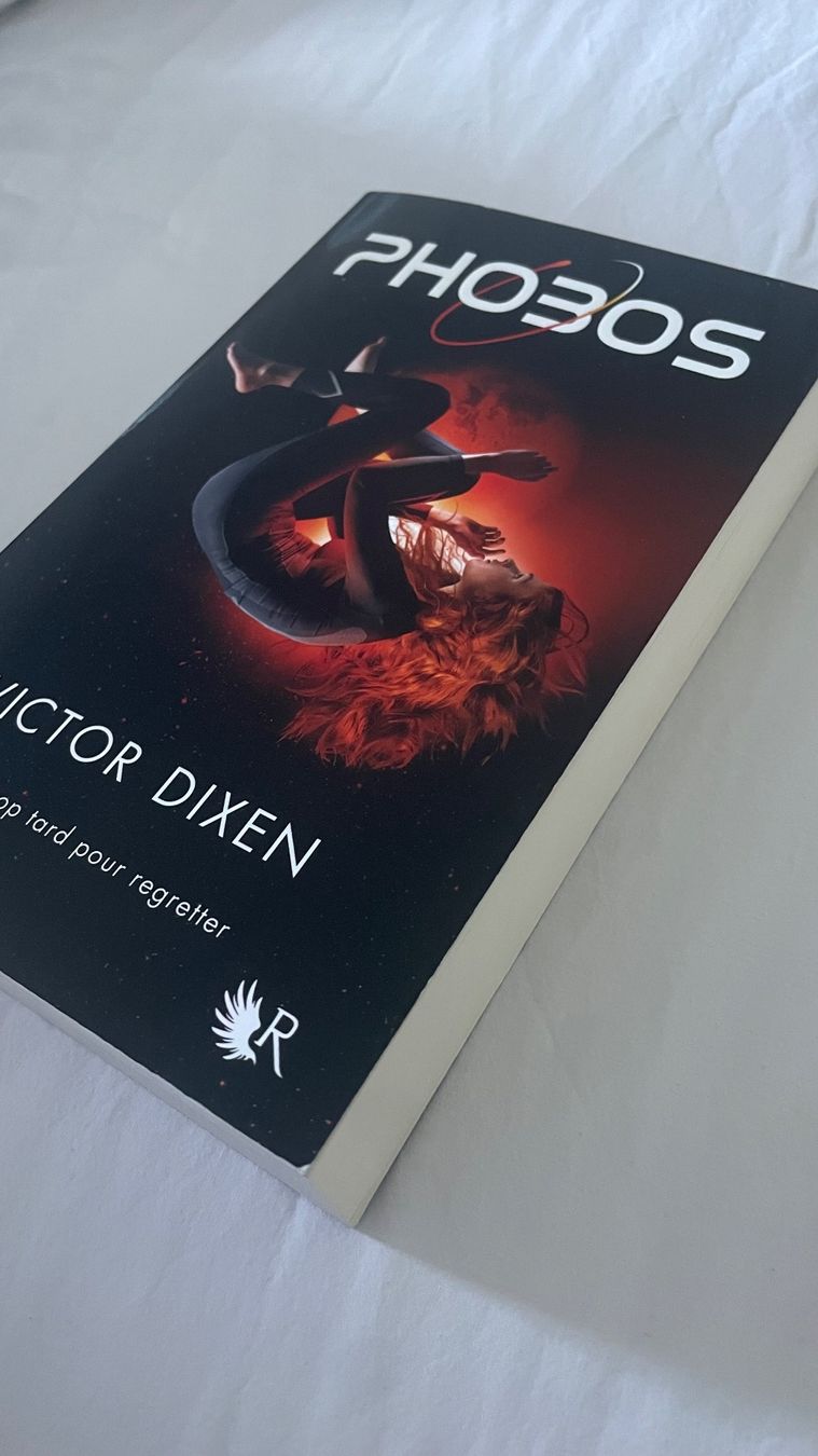Libri: Phobos tome 1 de Victor Dixen – Usato da Cortaillod venduto da seba15 1