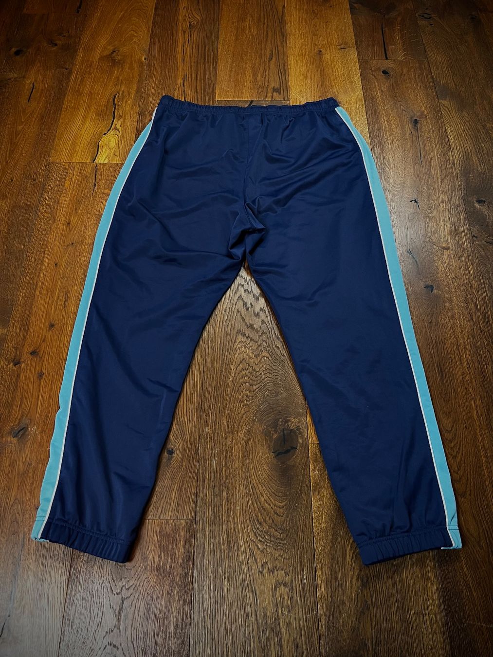 Nike Pantaloni: Blaue Nike Trainingshosen – Nuovo (secondo la descrizione) da Lindau venduto da KT_Vintage 2