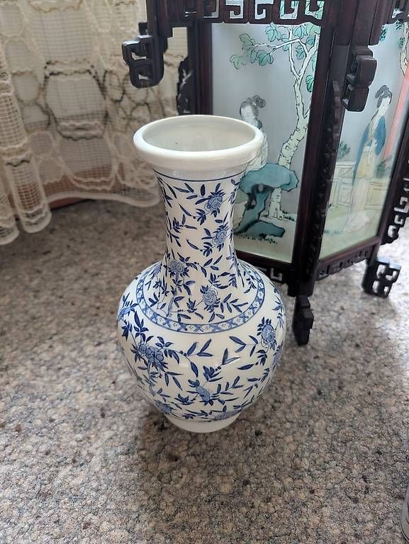Vasi & Recipienti: Chinesische Vase Weiss-Blau – Usato da Brügg BE venduto da lari07