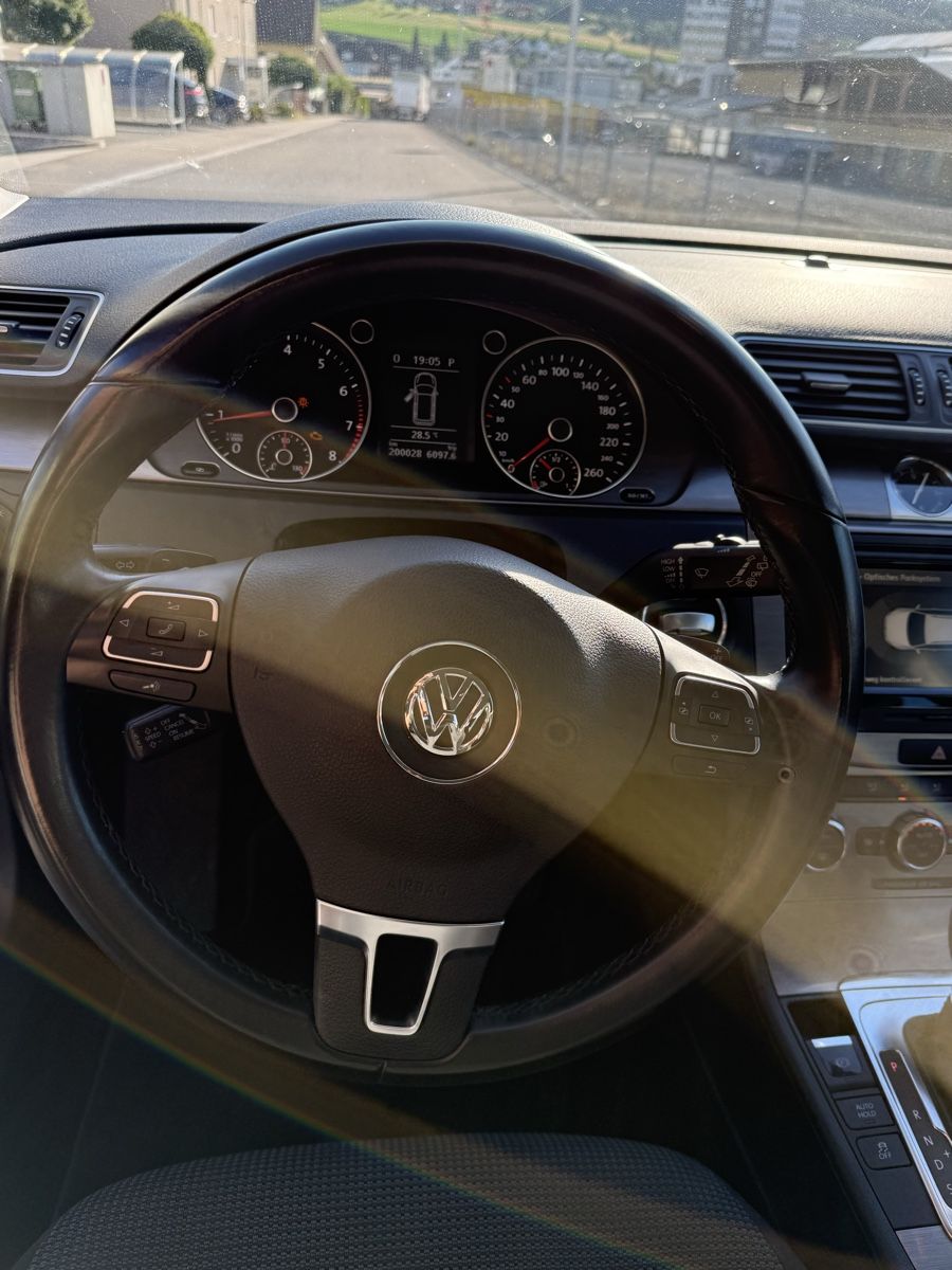 VW Automobili: VW Passat V 1.8 Benzin Automat 2012 – Usato da Menziken venduto da JJRacing 5