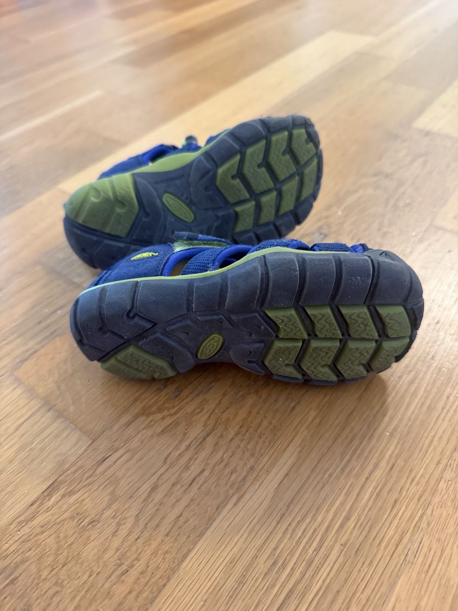 Keen Scarpe per ragazzi: KEEN Sandale – Usato da Fehraltorf venduto da Bowling_54 1