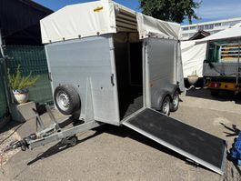 Humbaur HTV 2430 Tieranhänger mit Rampe