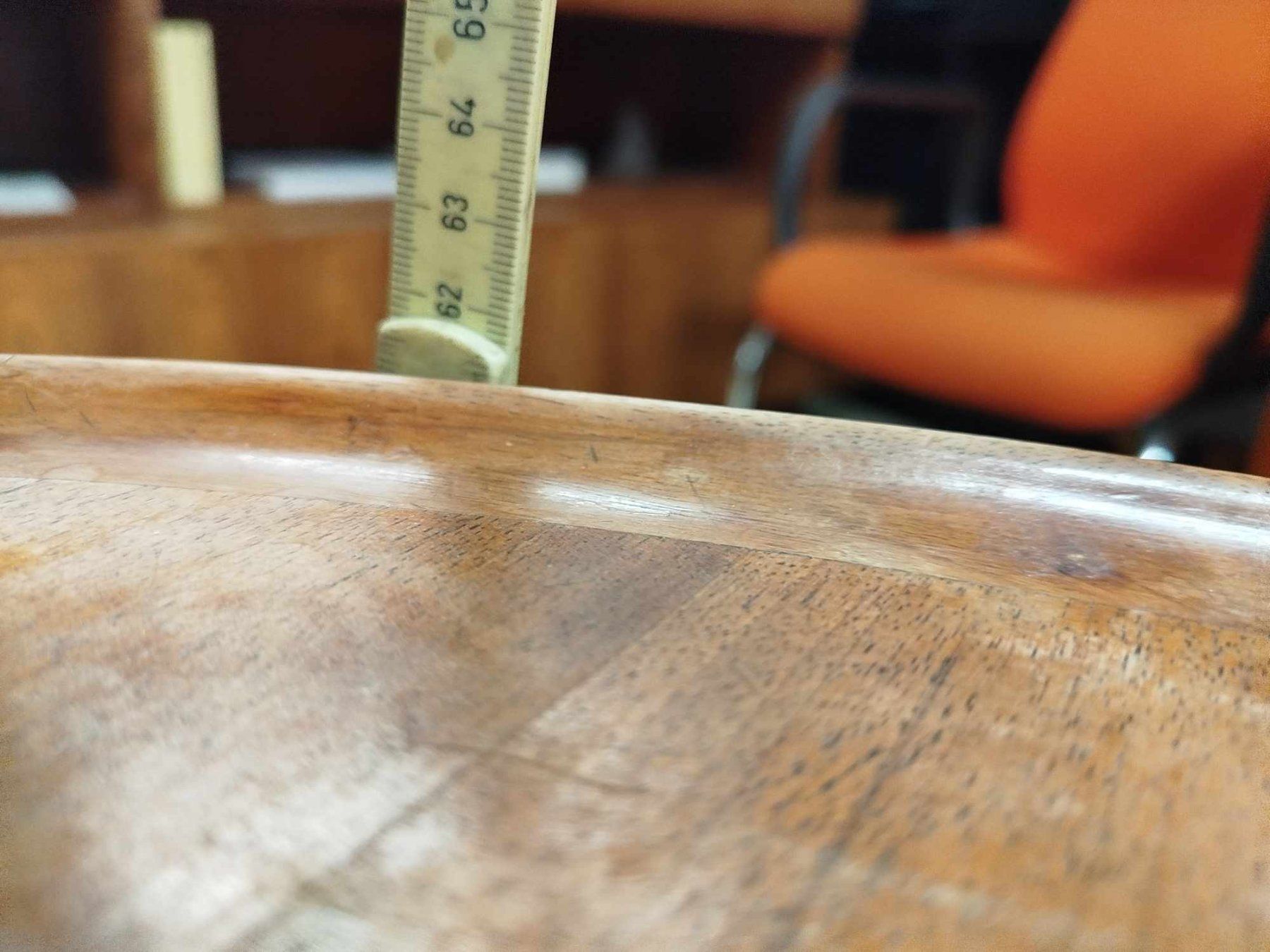 Tische: Vintage art deco  table circulaire – Gebraucht aus La Chaux-de-Fonds von Emmaus2300CDF 8